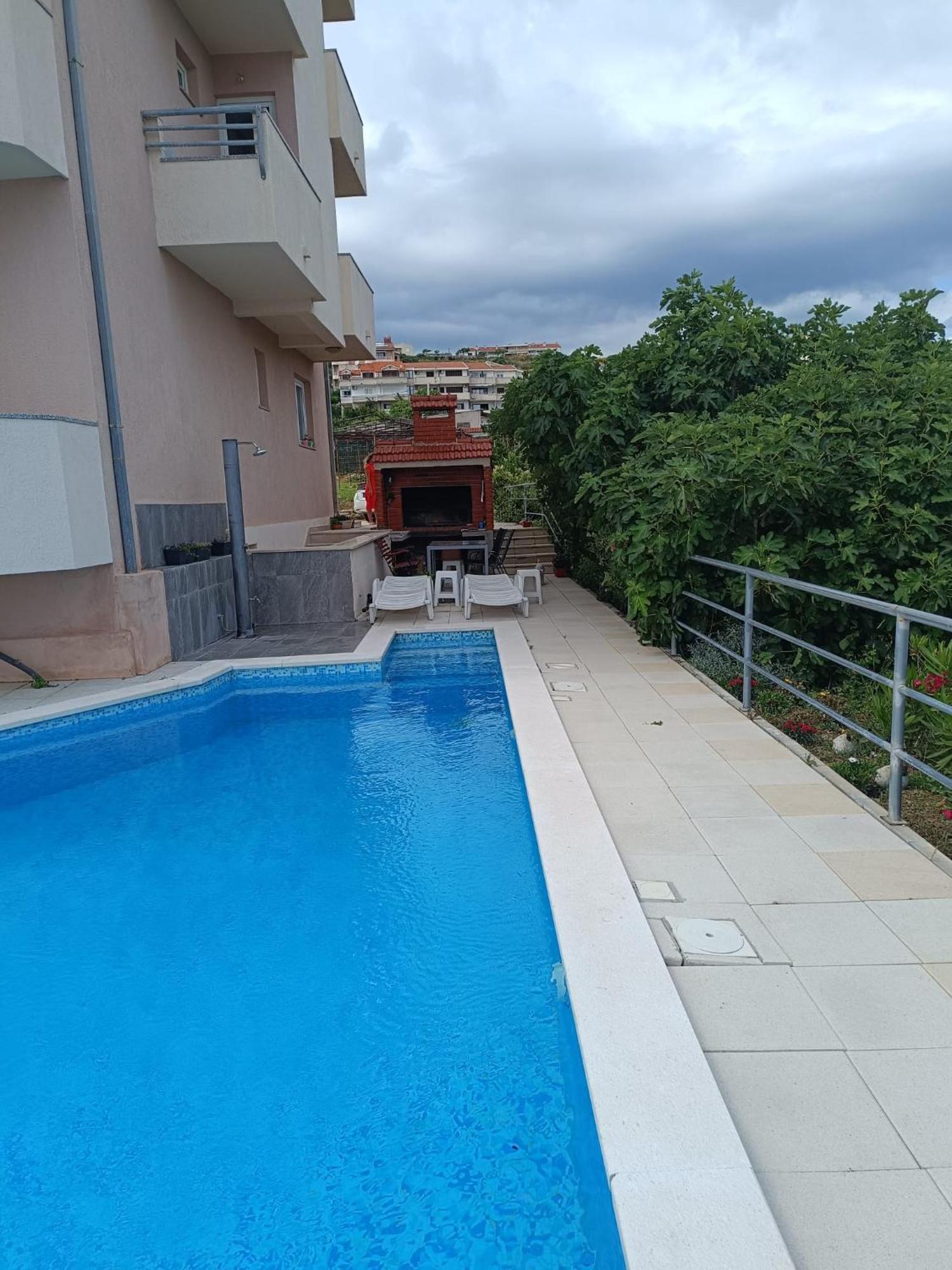 Apartment Lo - With Swimming Pool Split Exterior foto